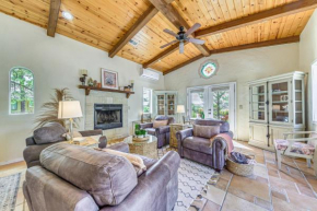 Ruidoso Retreat with Hot Tub and Fire Pit!